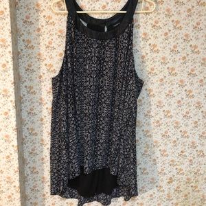 Black and white floral sleeveless tunic